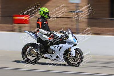 media/Aug-27-2022-Fastrack Riders (Sat) [[c588535105]]/Level 2/Session 1 Start Finish/